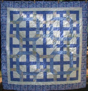 AAQ blue interlkg IMG_6956a